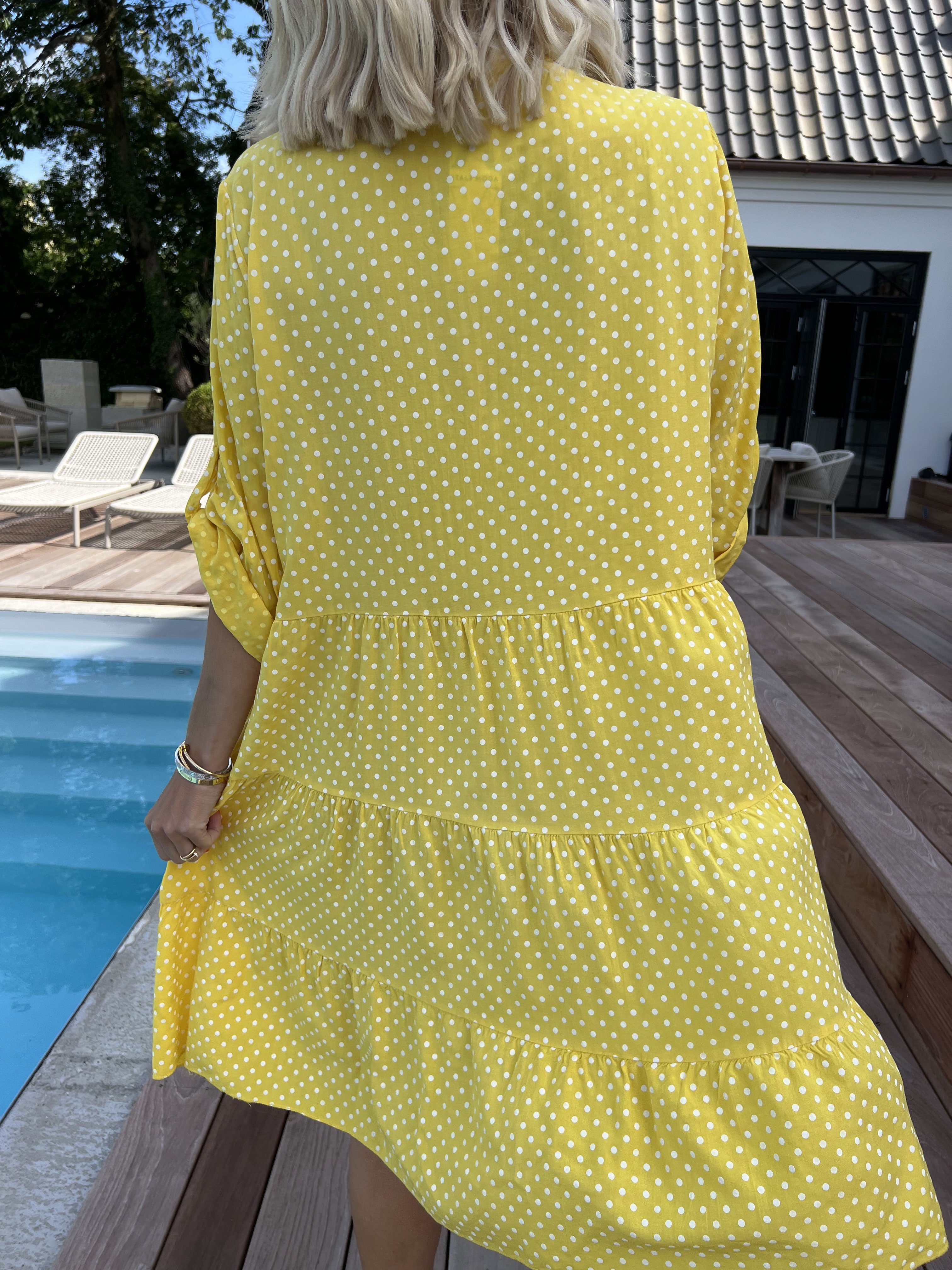 Dotti Short - Kort kjole med lag på lag look i viskose